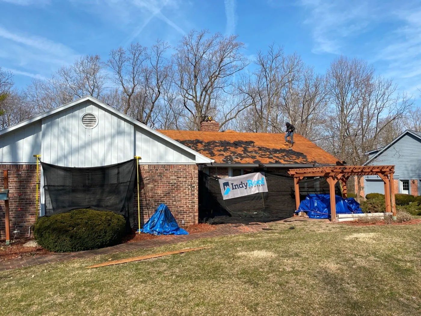 Manufacturer-certified roof installation in Sheridan